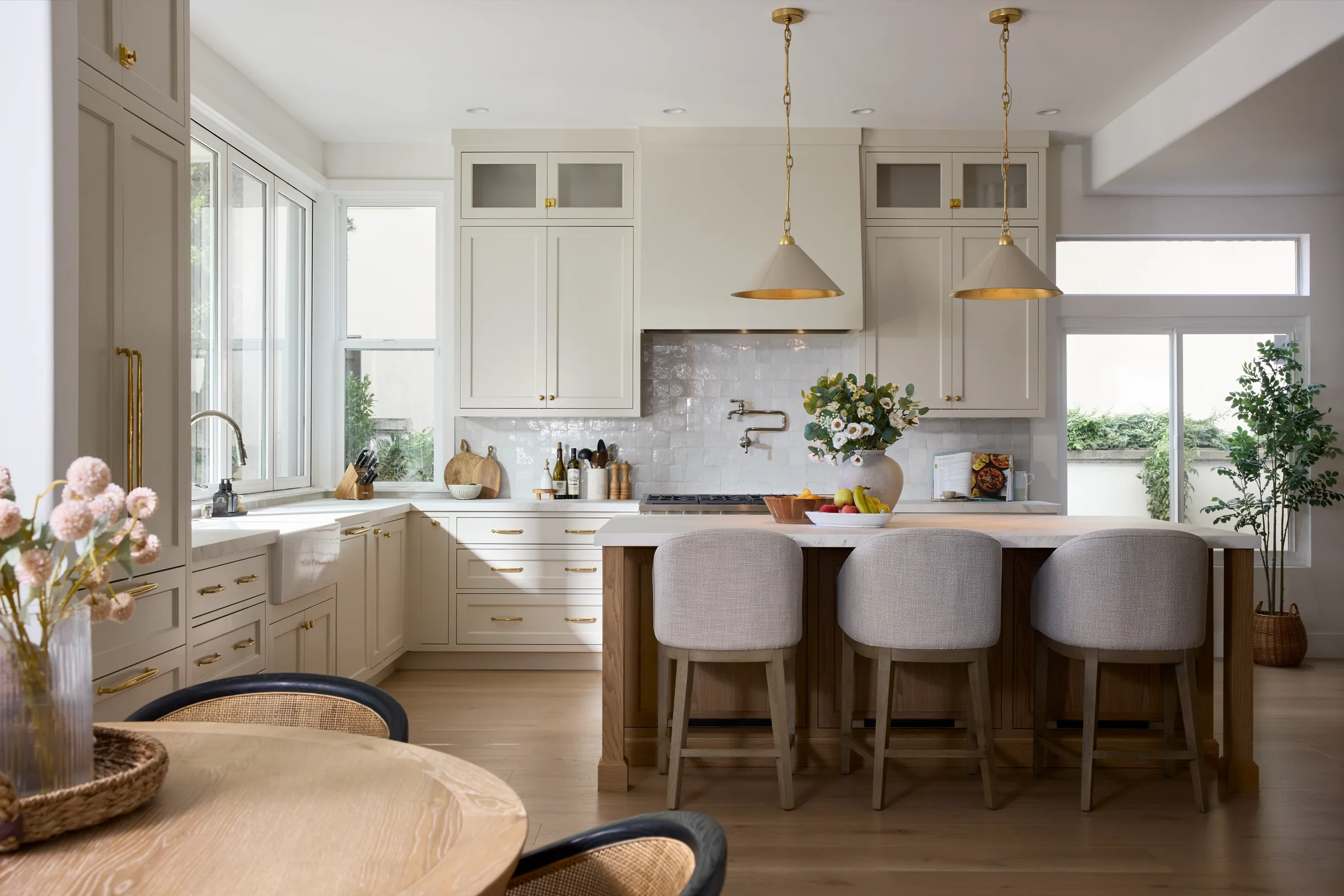 Interior photograph by Todd Huge