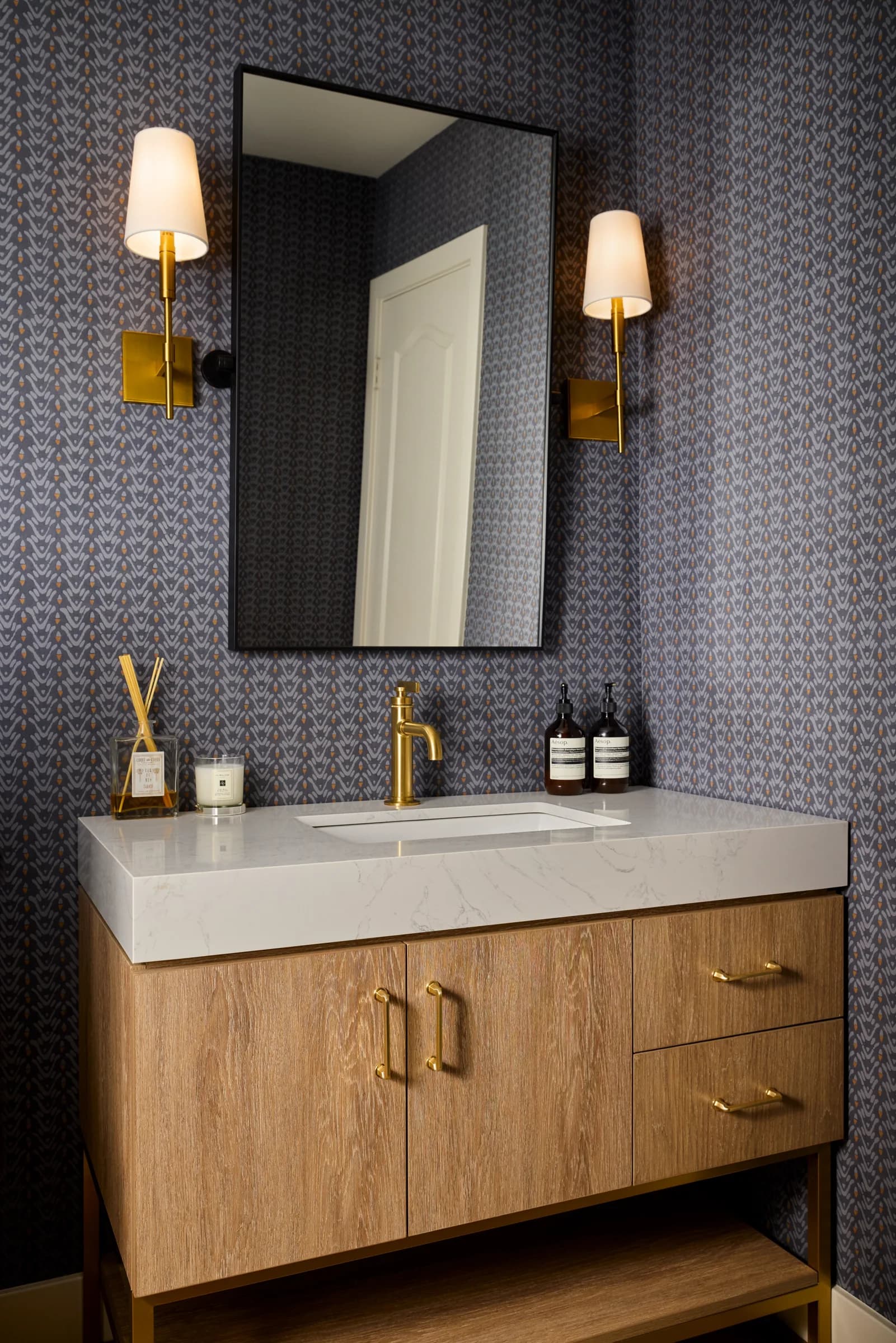 Interior photograph by Todd Huge