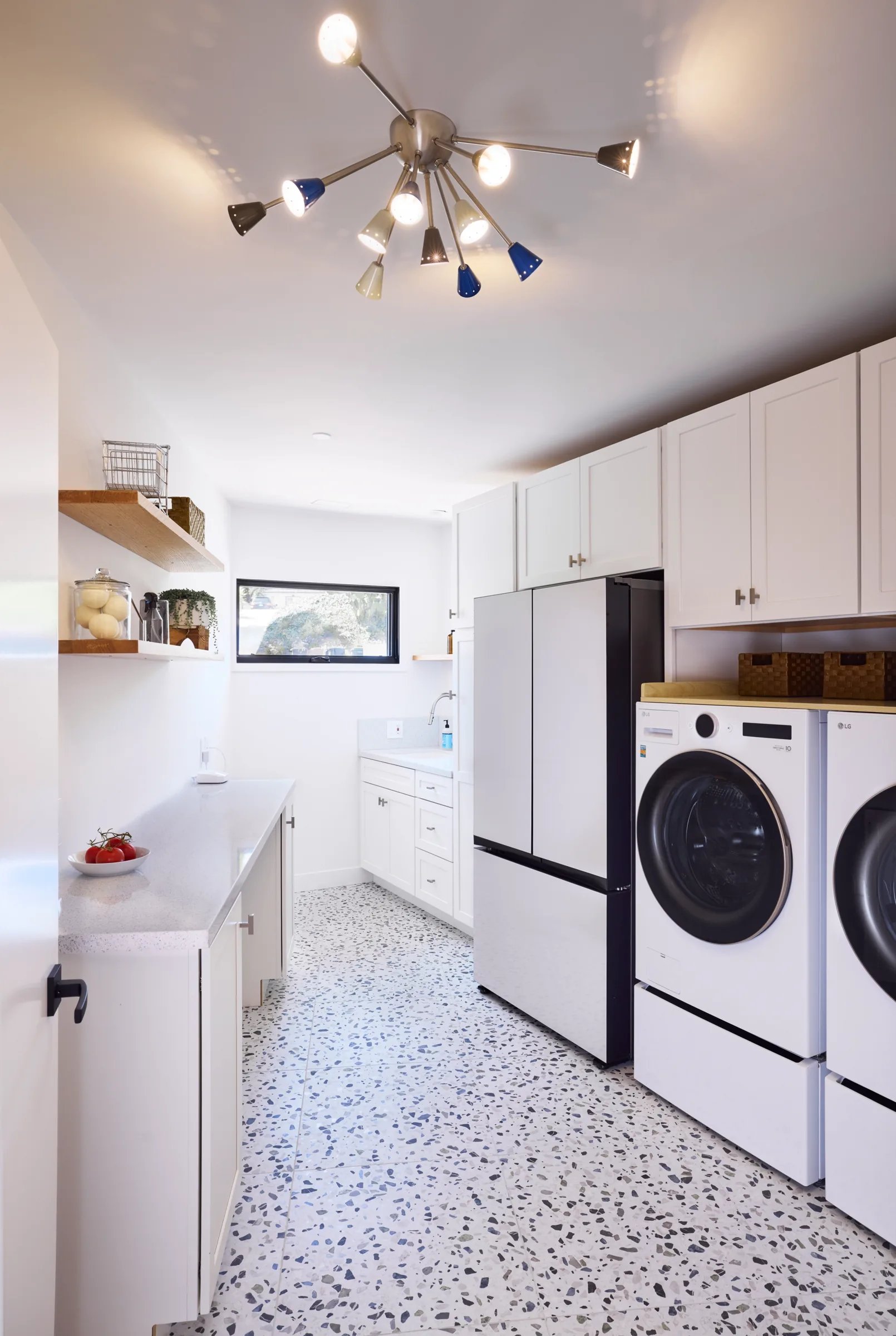 Interior photograph by Todd Huge
