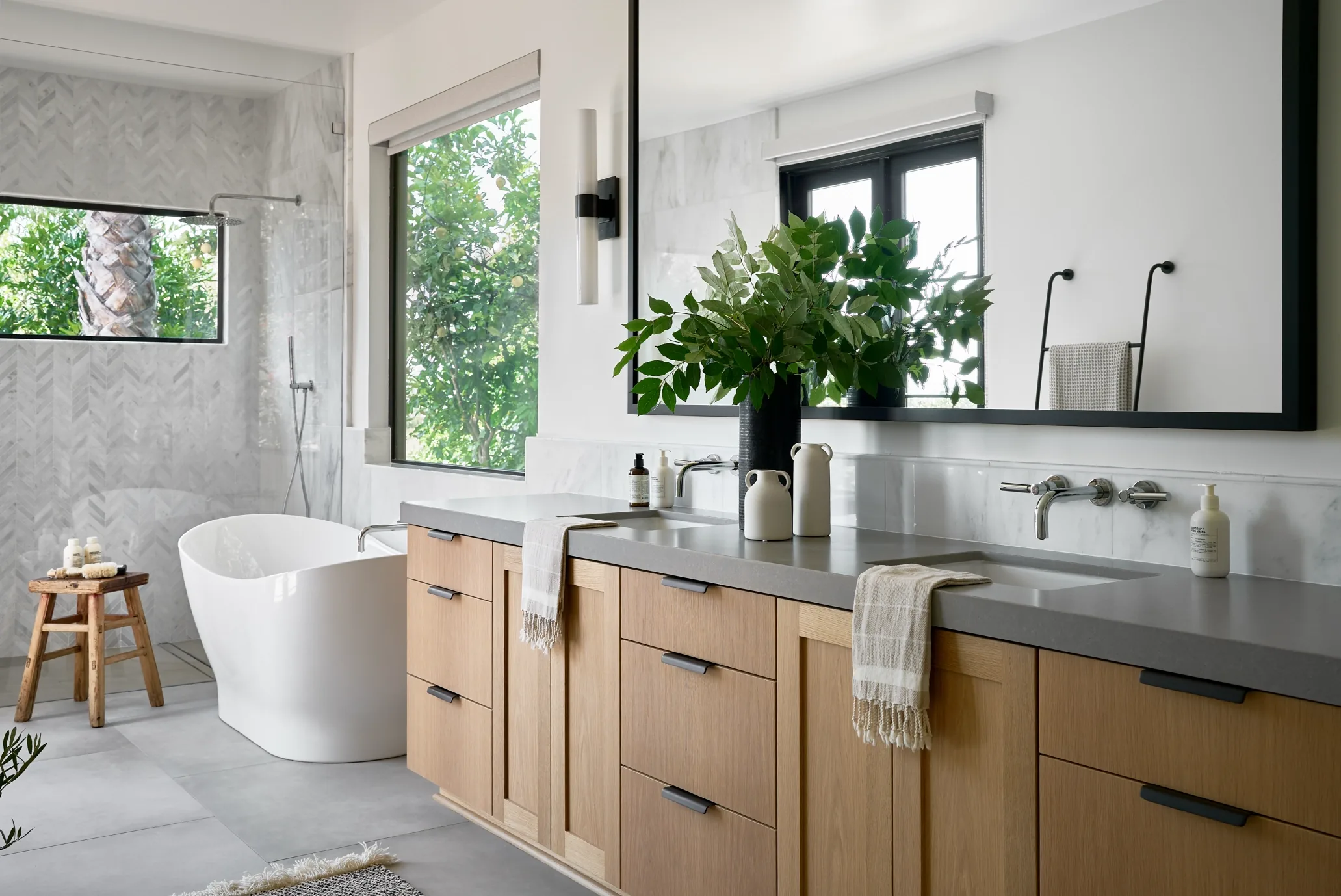 Interior photograph by Todd Huge